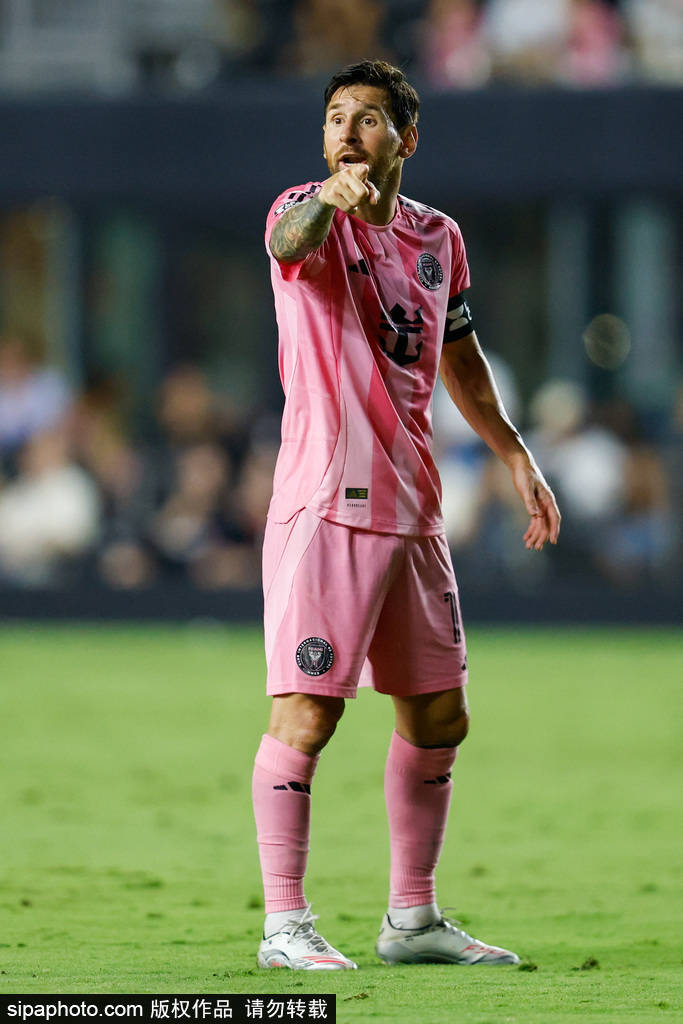 巴萨vs瓦伦比赛时间争议：诺坎普未完工，西甲拒绝调整！